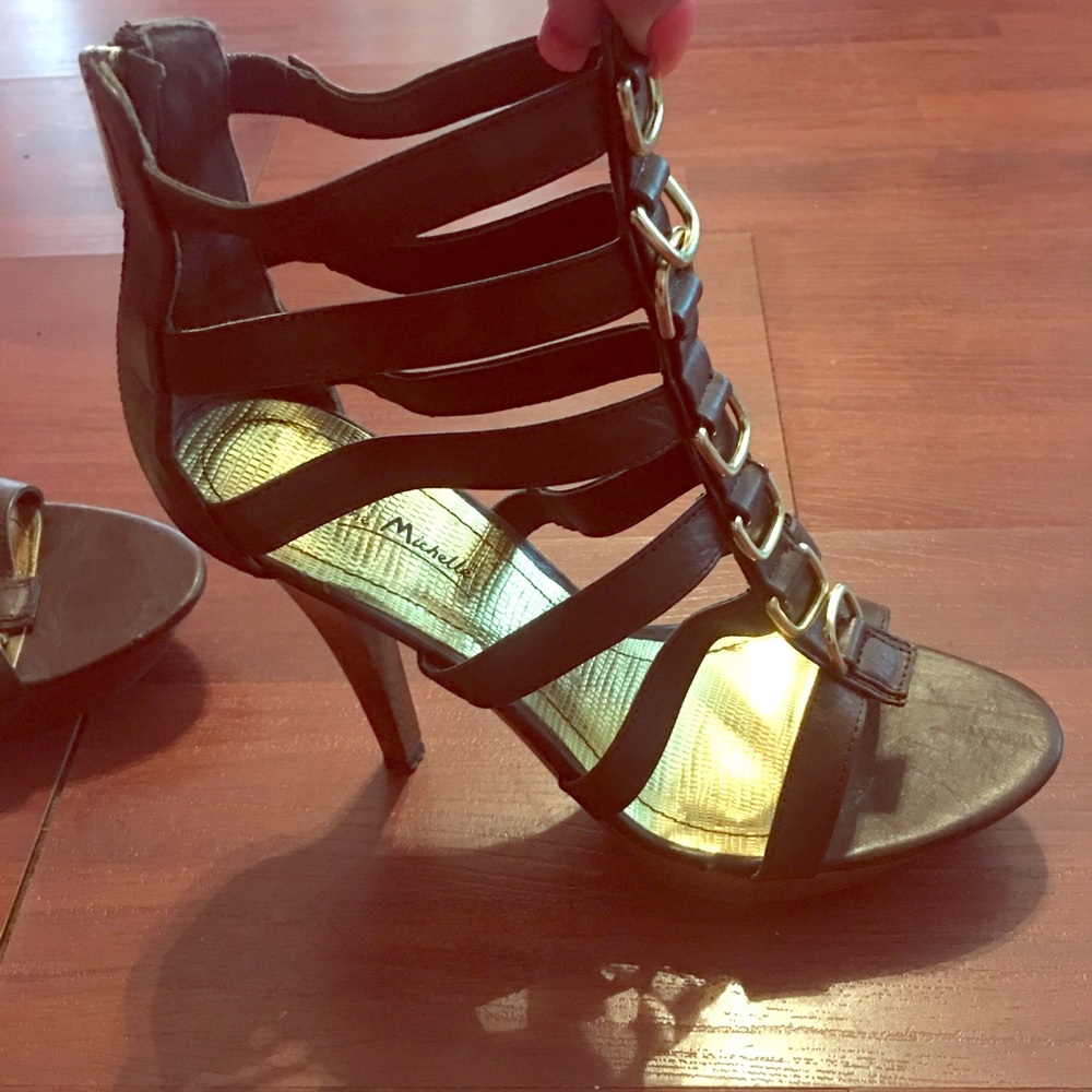 Mossimo Brown & Gold Studded 👠